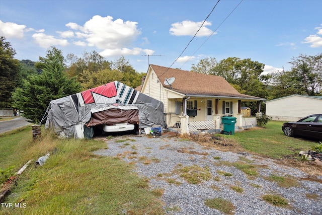 view of front of property with covered porch