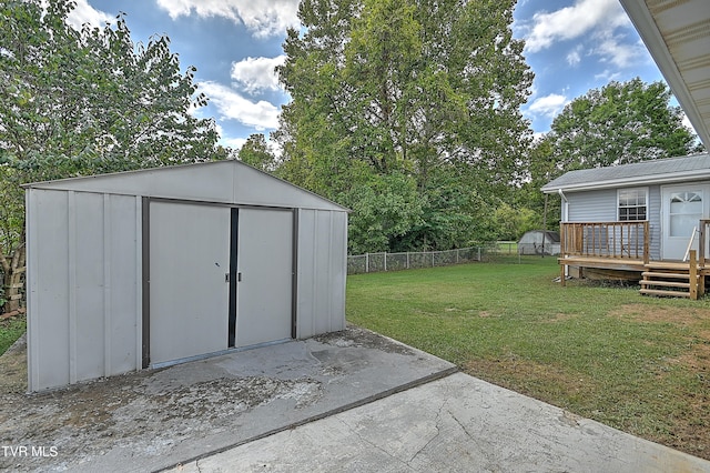 exterior space featuring a lawn