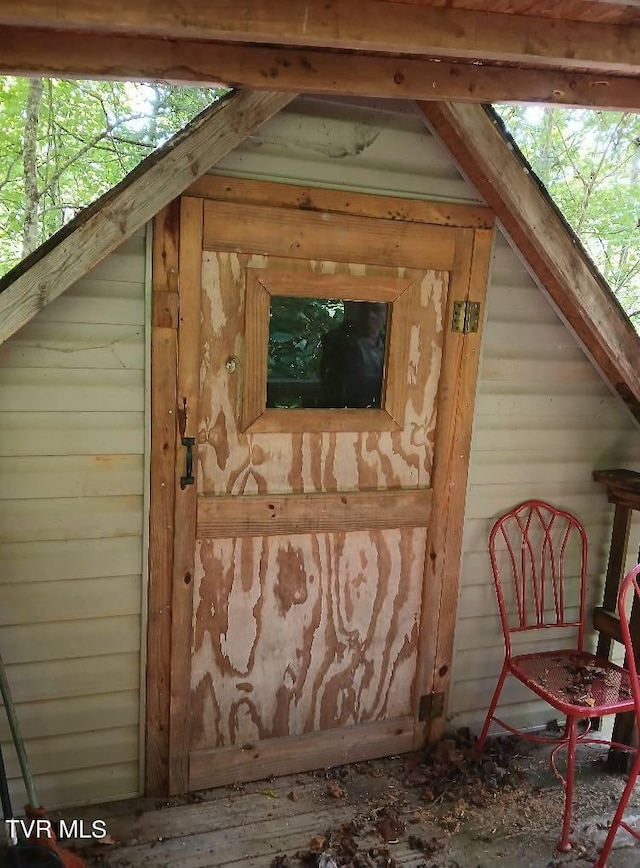 17532 Phillips Rd, Bristol, VA 24202