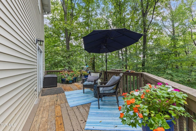 376 Cain Dr, Blountville, TN 37617 - view of wooden deck