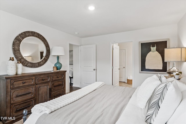 1720 Fox Meadows Cir, Bluff City, TN 37618 - bedroom featuring ensuite bath and recessed lighting