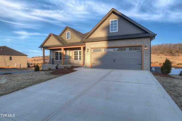 view of front of house with covered porch