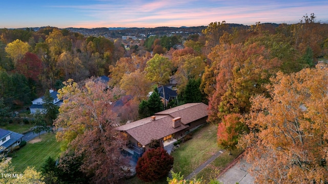 view of aerial view at dusk