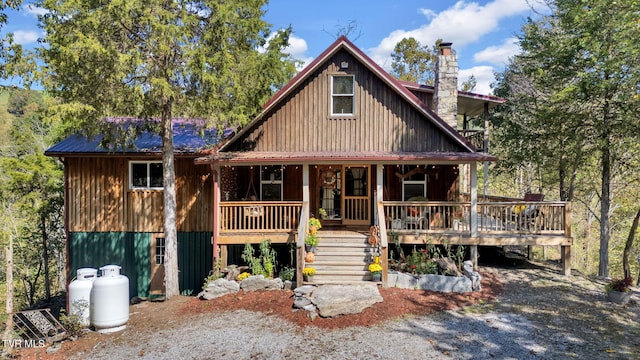 view of front facade with covered porch