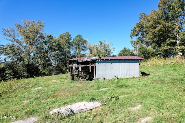 view of outbuilding