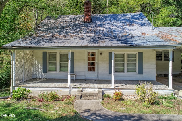 view of front of home featuring covered porch