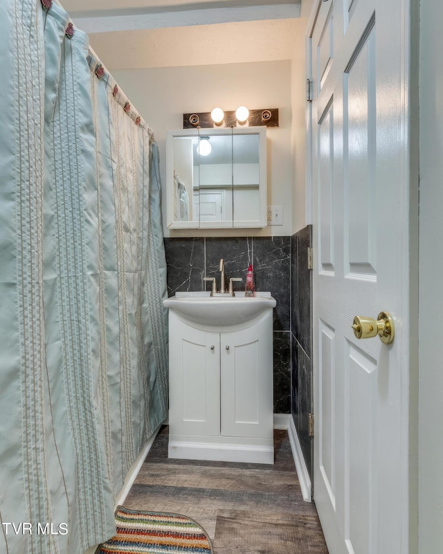 120 Rock Rd, Bristol, TN 37620 - bathroom with wood finished floors, vanity, and tile walls