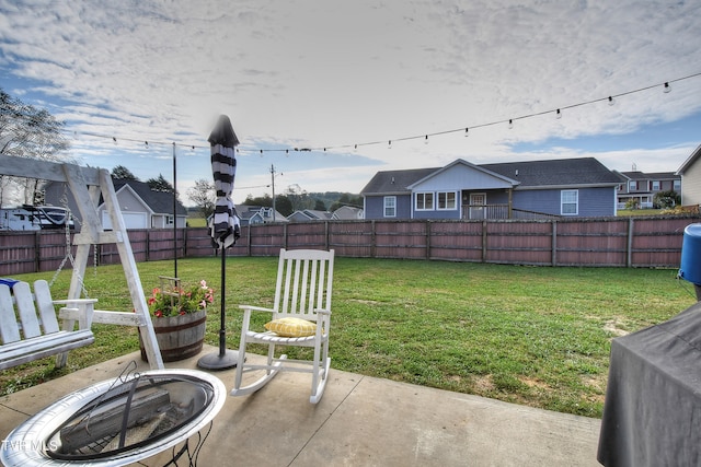 view of yard with a patio