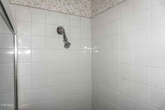 1021 Tusculum Blvd, Greeneville, TN 37745 - room details featuring a tile shower