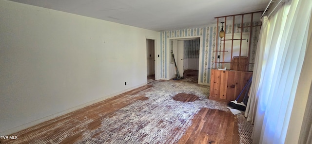713 Woodhaven Dr, Johnson City, TN 37604 - unfurnished bedroom featuring baseboards