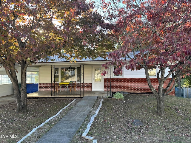 view of front of property with covered porch