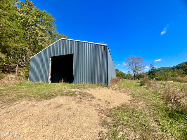 view of outdoor structure