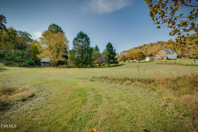 790 Hunting Hill Rd, Piney Flats, TN 37686
