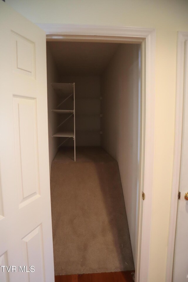1011 Lawson Dr, Kingsport, TN 37660 - photo 51