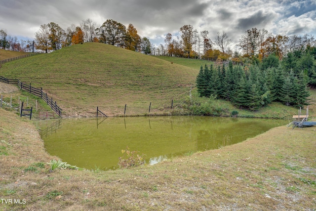 water view featuring a rural view