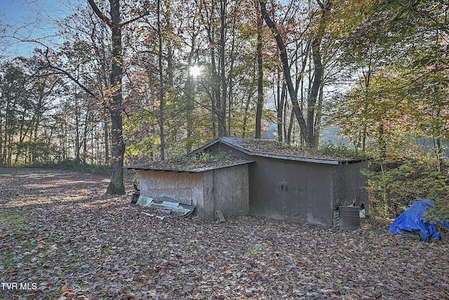 view of outbuilding