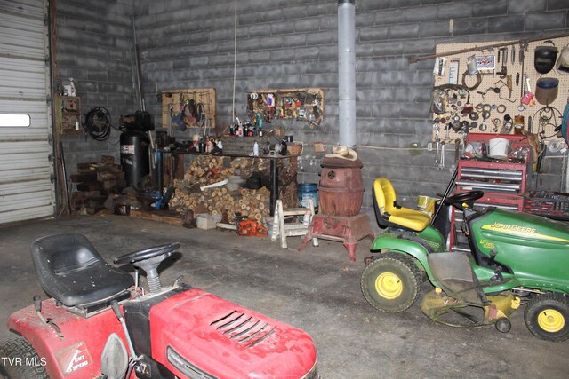 7362 Jim Faust Rd, Wise, VA 24293 - garage featuring concrete block wall