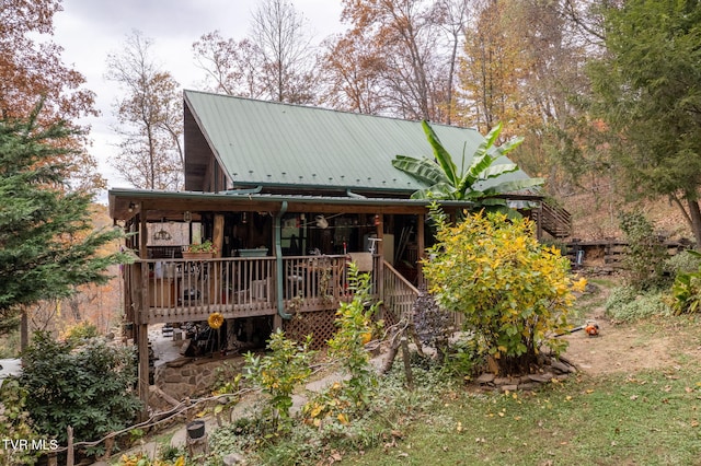 view of front facade featuring a deck