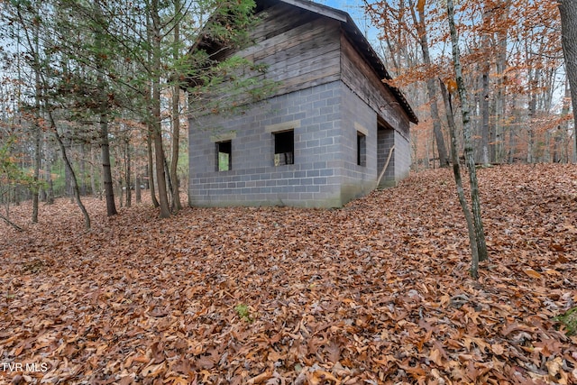 view of property exterior