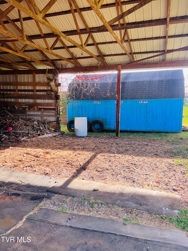 exterior space with an outbuilding