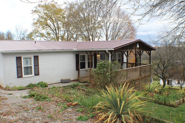 view of front of house