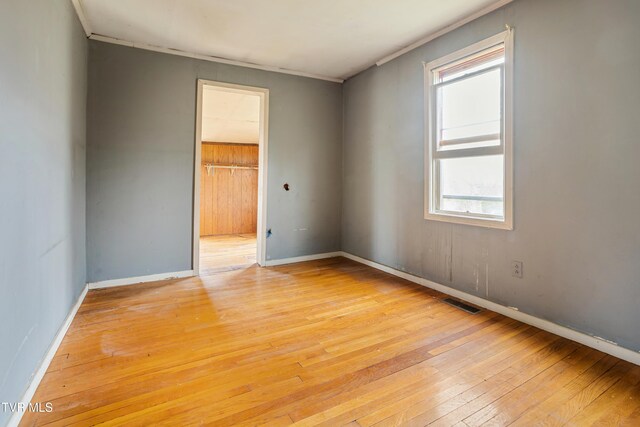 1667 Bristol Caverns Hwy, Bristol, TN 37620 - empty room featuring light wood-style floors, healthy amount of natural light, and baseboards