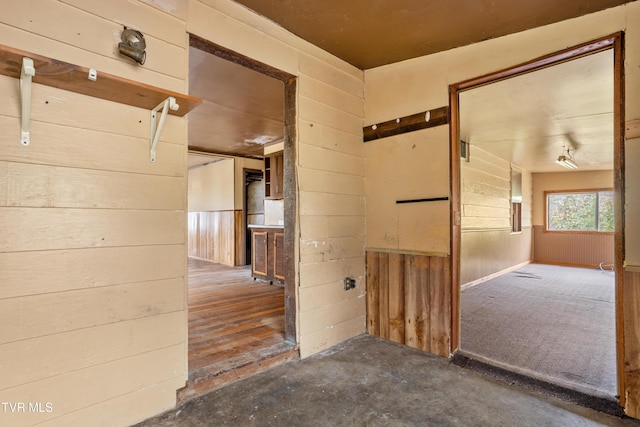 1667 Bristol Caverns Hwy, Bristol, TN 37620 - hall with concrete floors and wooden walls