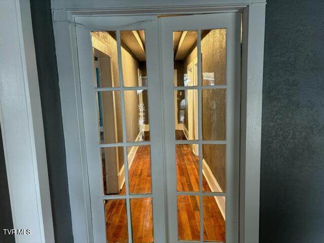 911 Russell St, Bristol, VA 24201 - detailed view