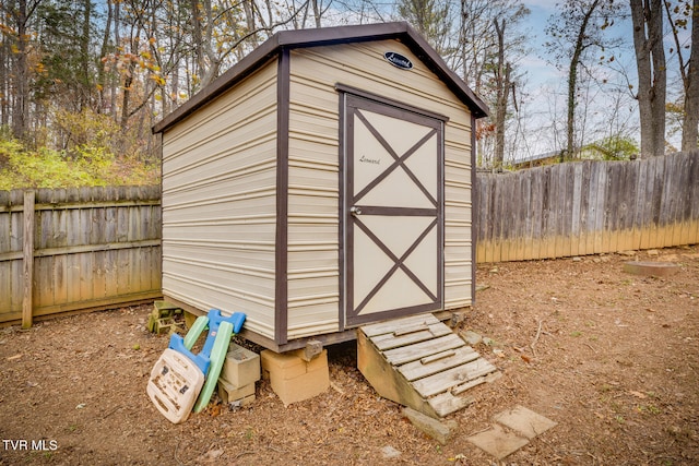 view of outbuilding