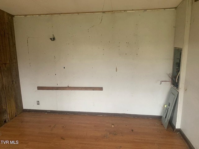 2260 Susong Memorial Rd, Greeneville, TN 37743 - unfurnished room with hardwood / wood-style floors