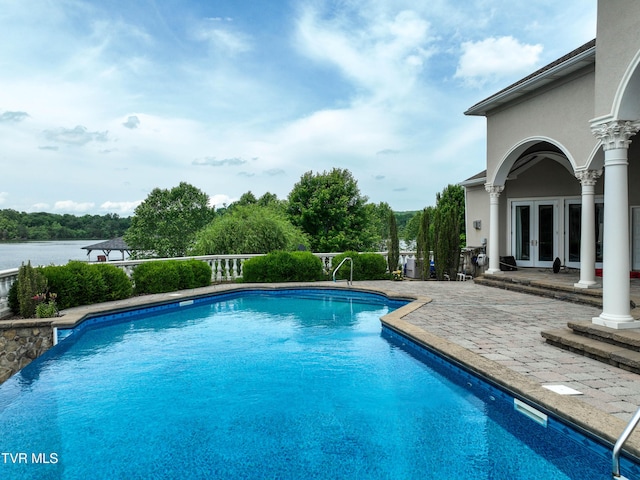 6 Edgewater Ct, Johnson City, TN 37615