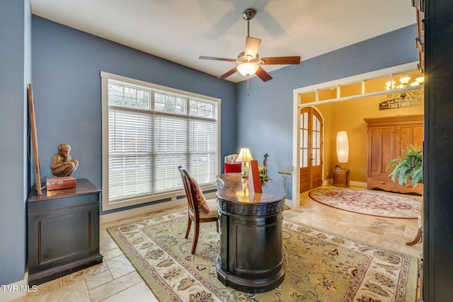 dining space with ceiling fan