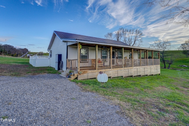 view of front of home with covered porch