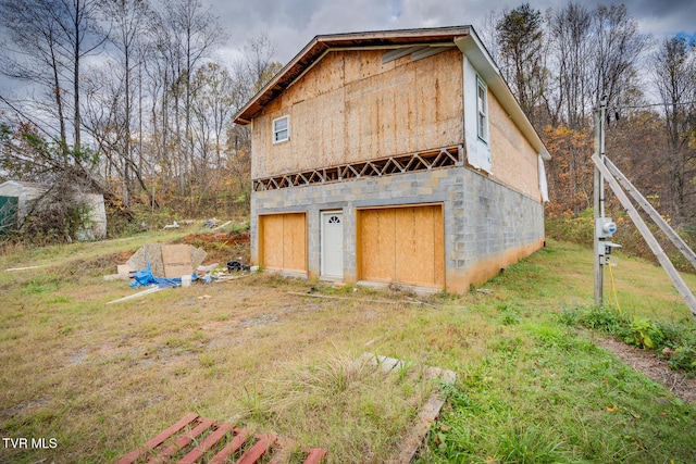 view of outdoor structure