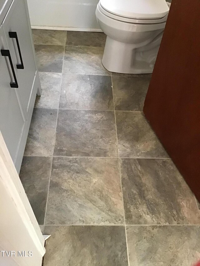 bathroom featuring toilet