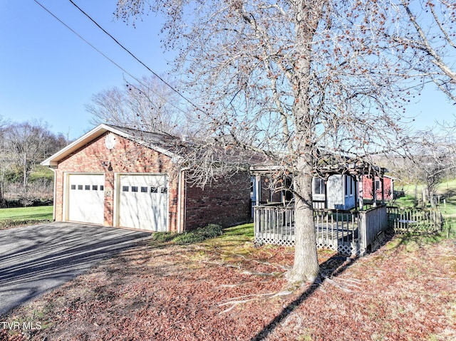 view of front of house featuring a garage