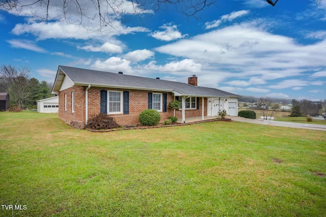 ranch-style home with a front yard