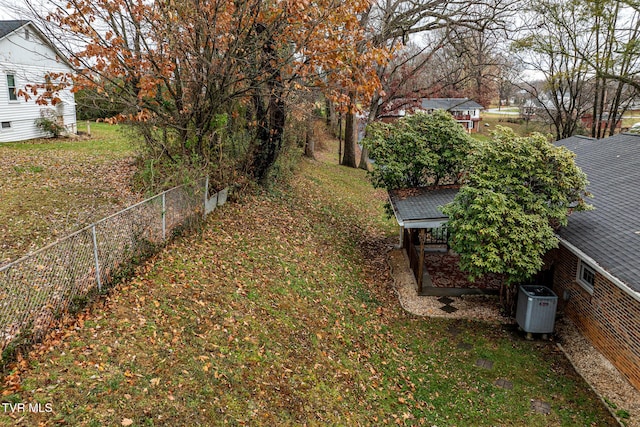 view of yard featuring cooling unit