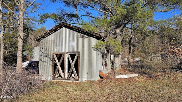 view of outdoor structure