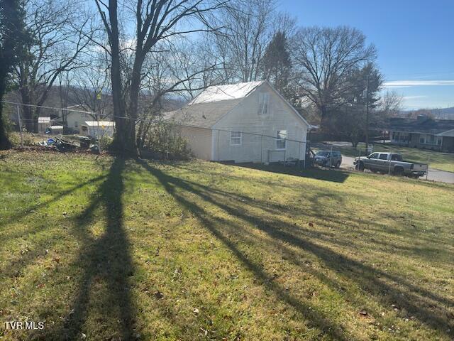 Listing photo 2 for 1615 Maryland Ave, Bristol TN 37620