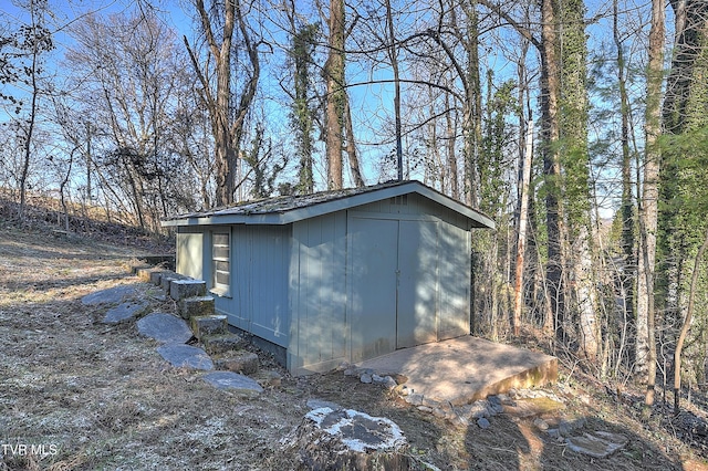 view of outbuilding