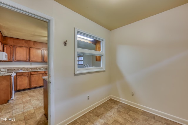 141 Fairground Ln, Mountain City, TN 37683 - photo 6