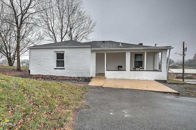 view of front of home with a porch