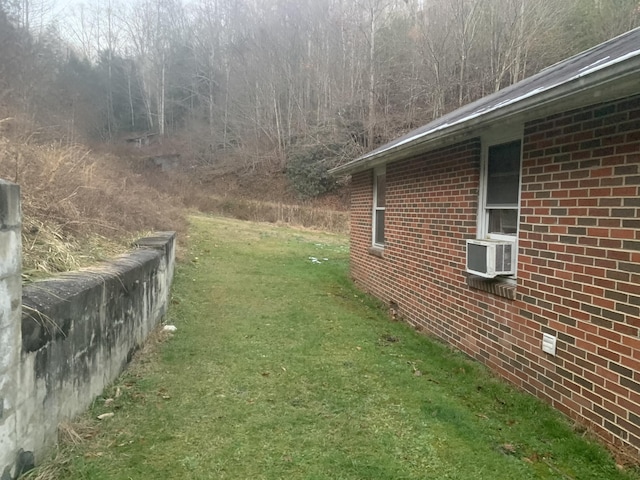 view of yard featuring cooling unit