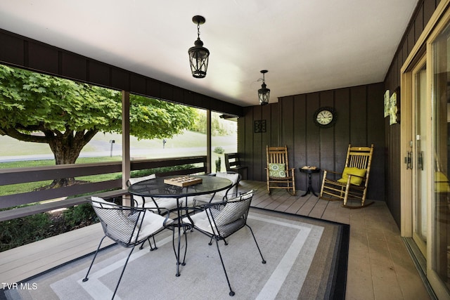 view of sunroom / solarium