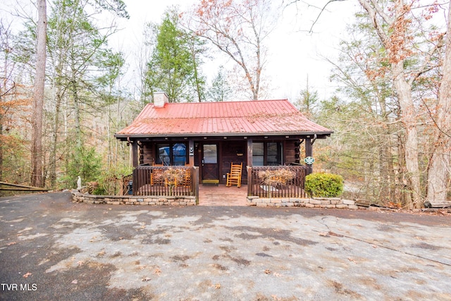 view of front facade featuring covered porch