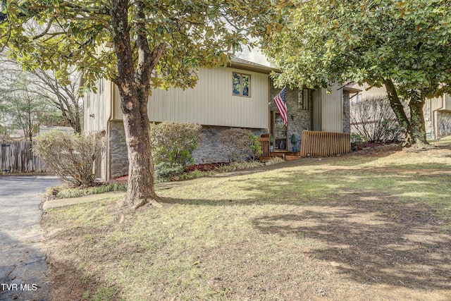 view of front of property