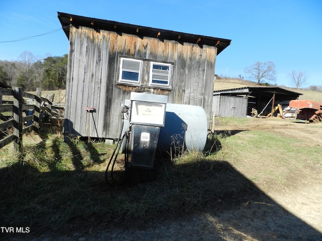 view of outdoor structure