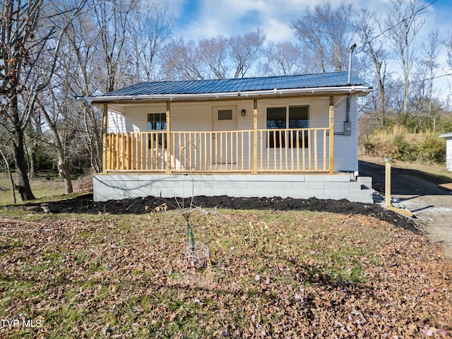 view of front of property with a porch