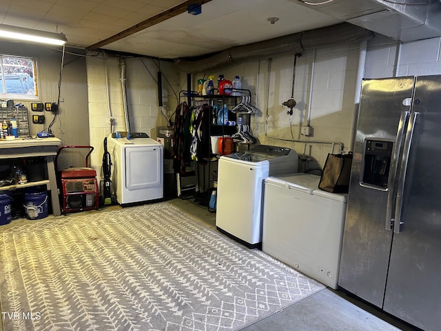 laundry room featuring washer and dryer